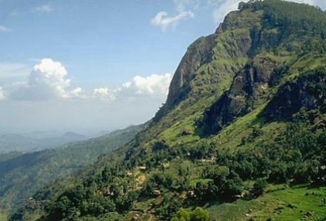 PIDURUTHALAGALA MOUNTAIN