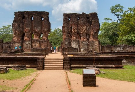Polonnaruwa Cultural Sites 